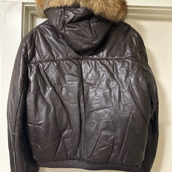 Vintage Lakeland leather hoodie with fur trim on the collar - Picture 6 of 7